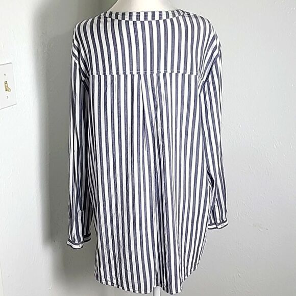 Old Navy Blue & White Stripe Pullover Longsleeve Top, Size XL - Picture 6 of 8